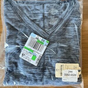 St. John's Bay Gray Knit tshirt